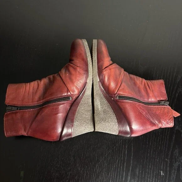 MIZ MOOZ Womens Size 36/US 5.5-6 Baron Red Leather Wedge Ankle Boots Booties - Picture 8 of 11
